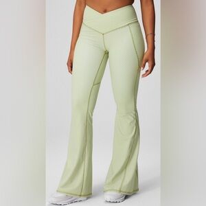 Fabletics pureluxe highwaist crossover flare pants size S